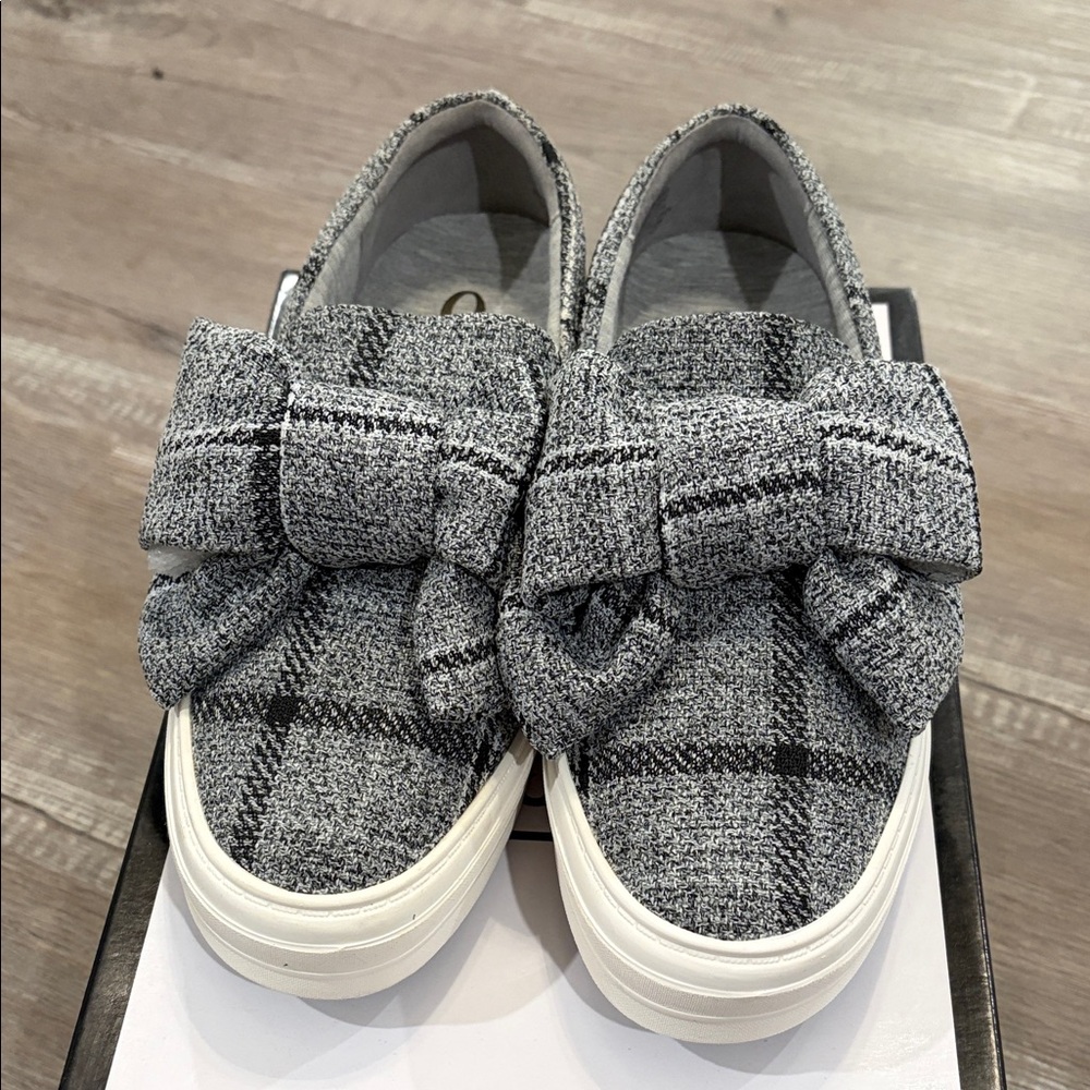 Nine West Black and White Slip-On Shoes